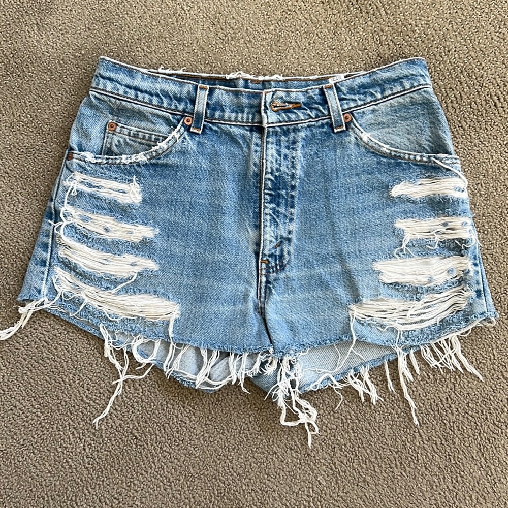 Vintage Levi’s shorts